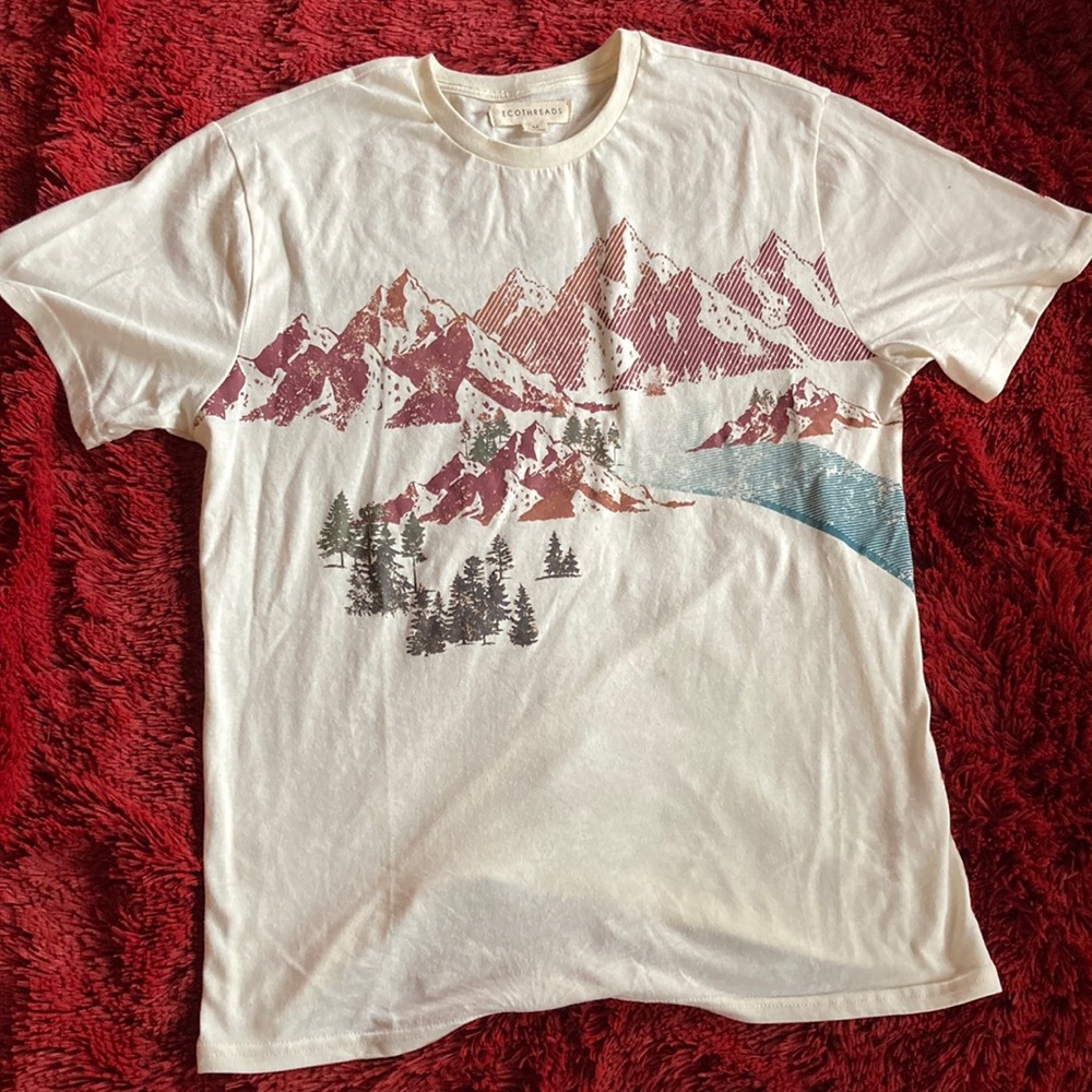 Men’s Mountain Eco Threads shirt size medium